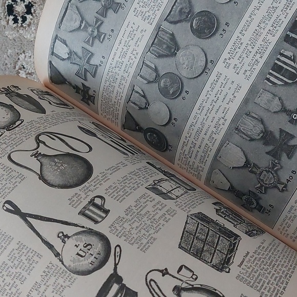 1970 Bannerman Catalogue Of Military Goods - 1927 Guns Medals Book - Picture 6 of 10